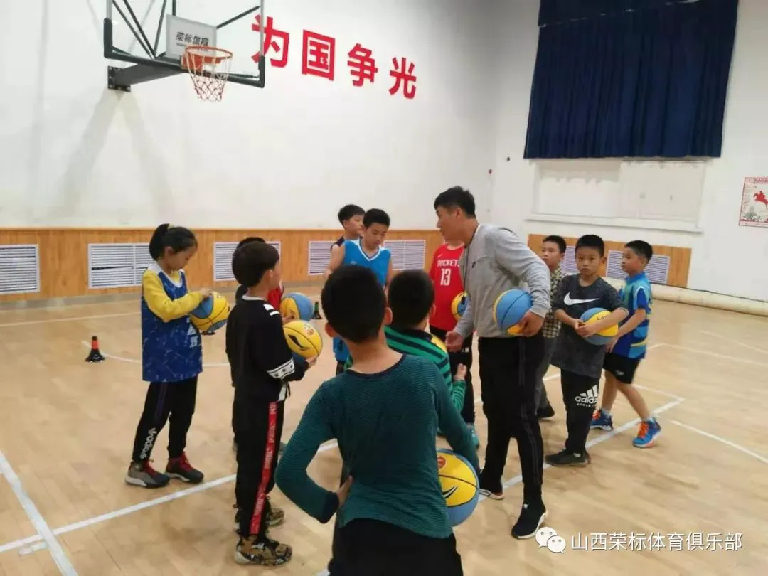 通过理疗改善篮球运动员的肌肉恢复方案_2